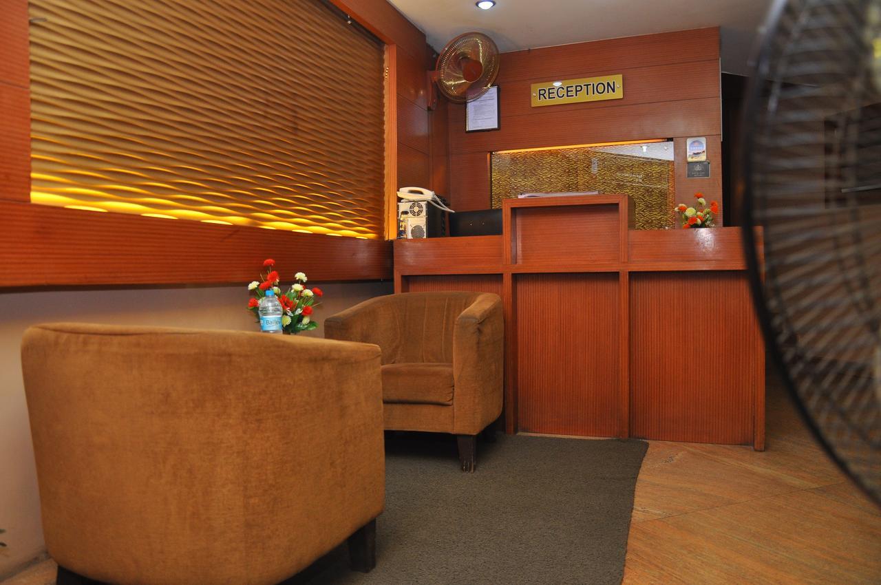 Royal Avenue Hotel บังกาลอร์ ภายนอก รูปภาพ