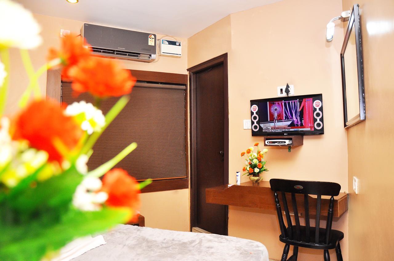 Royal Avenue Hotel บังกาลอร์ ภายนอก รูปภาพ